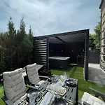 شقة Bahnhofsoase - Wellness & Am Krufter Bahnhof