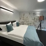 Bahnhofsoase - Wellness & Am Krufter Bahnhof شقة *