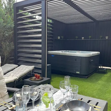 Bahnhofsoase - Wellness & Am Krufter Bahnhof *