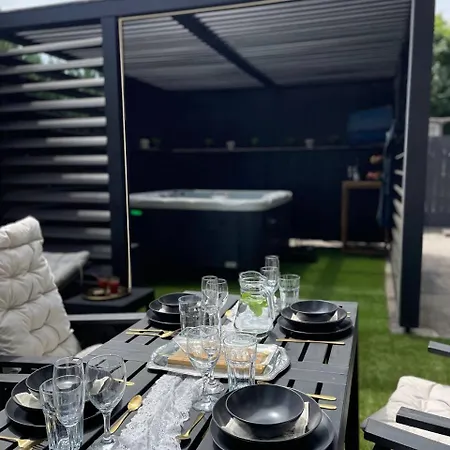 Apartman Bahnhofsoase - Wellness & Am Krufter Bahnhof *