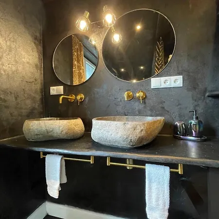 Bahnhofsoase - Wellness & Am Krufter Bahnhof Kruft