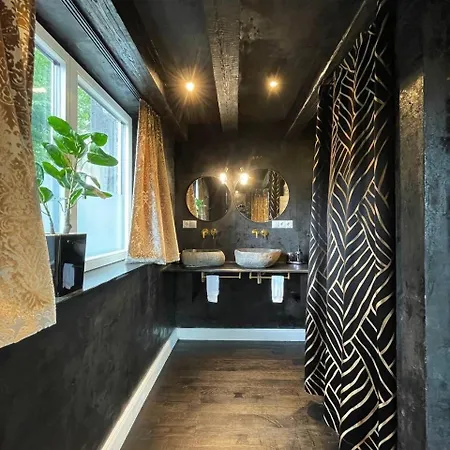 Bahnhofsoase - Wellness & Am Krufter Bahnhof Apartman *