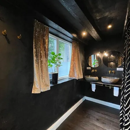 Bahnhofsoase - Wellness & Am Krufter Bahnhof *