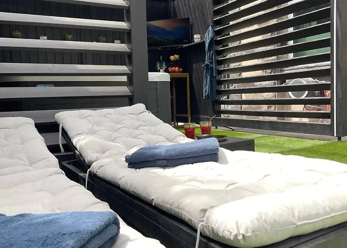 Bahnhofsoase - Wellness & Am Krufter Bahnhof Apartment *