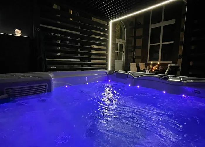 Bahnhofsoase - Wellness & Am Krufter Bahnhof Apartment Kruft